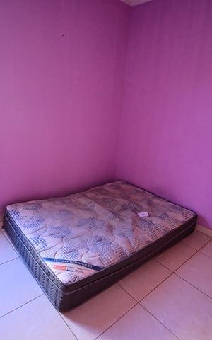 Casa à venda com 78m², 2 quartos e 2 vagas Casa à venda com 78m², 2 quartos e 2 vagasQuarto