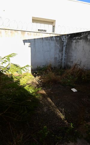 Casa à venda com 78m², 2 quartos e 2 vagas Casa à venda com 78m², 2 quartos e 2 vagasÁrea externa