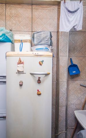 Apartamento à venda com 51m², 2 quartos e 1 vaga Apartamento à venda com 51m², 2 quartos e 1 vagaCozinha e Área de Serviço