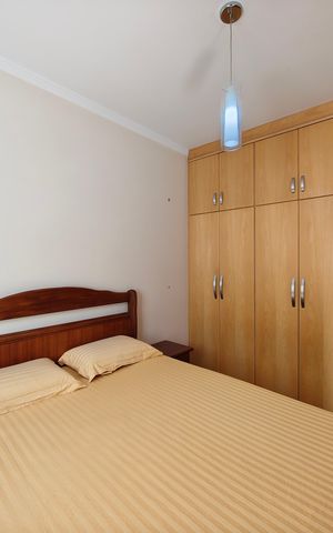 Casa à venda com 132m², 2 quartos e 2 vagas Casa à venda com 132m², 2 quartos e 2 vagasSuíte
