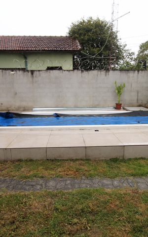 Casa para alugar com 200m², 3 quartos e 5 vagasQuintal