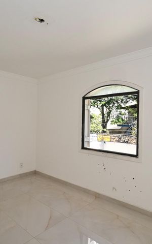 Casa à venda com 395m², 4 quartos e 5 vagasSuíte 2