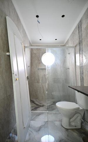 Casa à venda com 395m², 4 quartos e 5 vagasBanheiro Suíte 1