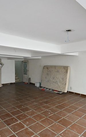 Casa à venda com 395m², 4 quartos e 5 vagasGaragem