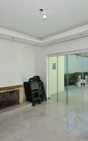 Casa à venda com 395m², 4 quartos e 5 vagasLareira