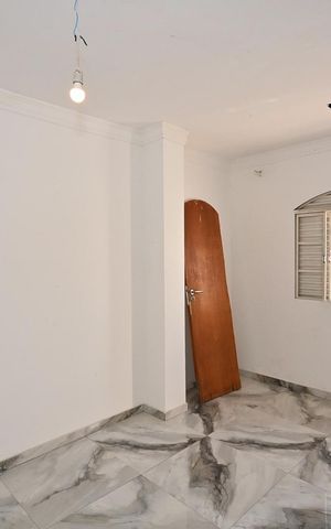 Casa à venda com 395m², 4 quartos e 5 vagasQuarto de Serviço