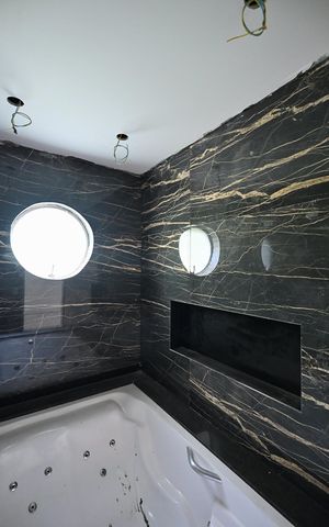 Casa à venda com 395m², 4 quartos e 5 vagasBanheiro Suíte 2