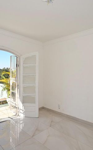 Casa à venda com 395m², 4 quartos e 5 vagasQuarto 2