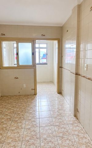 Apartamento para alugar com 116m², 2 quartos e 1 vaga Apartamento para alugar com 116m², 2 quartos e 1 vagaCozinha