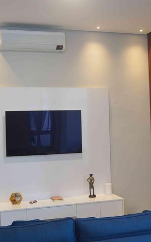 Casa de condomínio à venda com 390m², 4 quartos e 4 vagasSala de TV