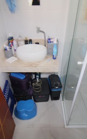 Casa à venda com 81m², 2 quartos e 1 vagaQuarto 1 - Banheiro