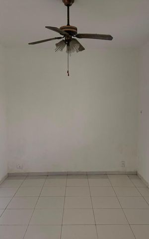 Casa à venda com 200m², 2 quartos e 1 vaga Casa à venda com 200m², 2 quartos e 1 vagaQuarto
