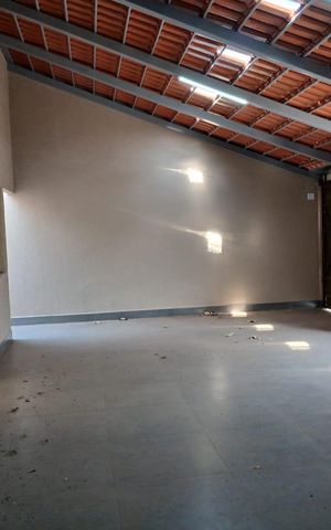 Casa à venda com 250m², 2 quartos e 4 vagas Casa à venda com 250m², 2 quartos e 4 vagasÁrea externa