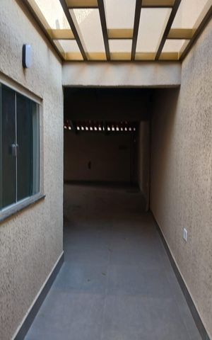 Casa à venda com 250m², 2 quartos e 4 vagas Casa à venda com 250m², 2 quartos e 4 vagasÁrea externa
