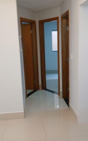 Casa à venda com 250m², 2 quartos e 4 vagas Casa à venda com 250m², 2 quartos e 4 vagasSala