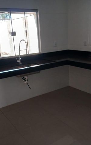 Casa à venda com 250m², 2 quartos e 4 vagas Casa à venda com 250m², 2 quartos e 4 vagasCozinha