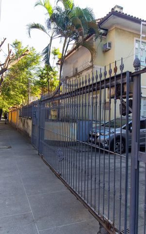 Casa de condomínio à venda com 120m², 3 quartos e 1 vaga Casa de condomínio à venda com 120m², 3 quartos e 1 vagaplaquinha