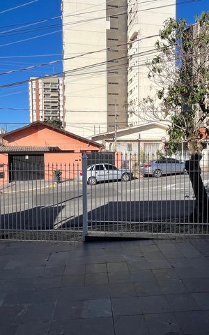 Casa para alugar com 175m², 4 quartos e 4 vagas
