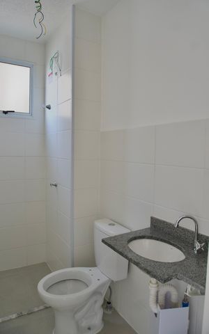 Apartamento à venda com 48m², 2 quartos e 1 vaga Apartamento à venda com 48m², 2 quartos e 1 vagaBanheiro