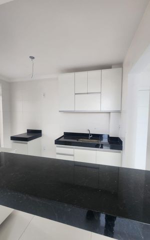 Apartamento para alugar com 184m², 2 quartos e 2 vagas Apartamento para alugar com 184m², 2 quartos e 2 vagasCozinha