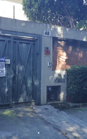 Casa à venda com 262m², 4 quartos e 3 vagasFachada