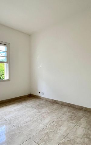 Casa à venda com 116m², 3 quartos e 1 vaga Casa à venda com 116m², 3 quartos e 1 vagaSuite