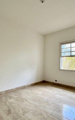 Casa à venda com 116m², 3 quartos e 1 vaga Casa à venda com 116m², 3 quartos e 1 vagaSuite
