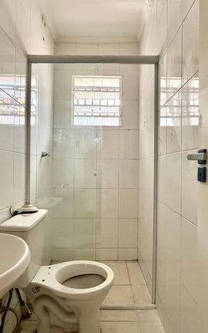 Casa à venda com 116m², 3 quartos e 1 vaga Casa à venda com 116m², 3 quartos e 1 vagaBanheiro social