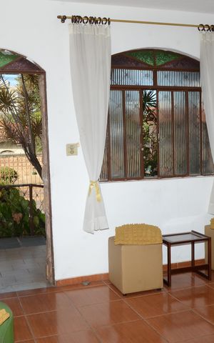 Casa à venda com 428m², 3 quartos e 3 vagasSala