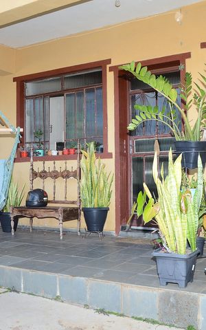Casa à venda com 428m², 3 quartos e 3 vagasVaranda