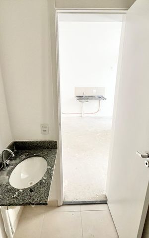 Apartamento à venda com 56m², 2 quartos e sem vaga Apartamento à venda com 56m², 2 quartos e sem vagaBanheiro