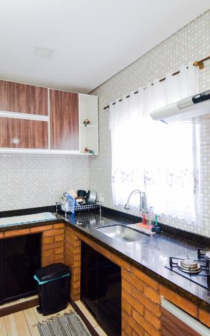 Casa para alugar com 125m², 2 quartos e 2 vagasCozinha
