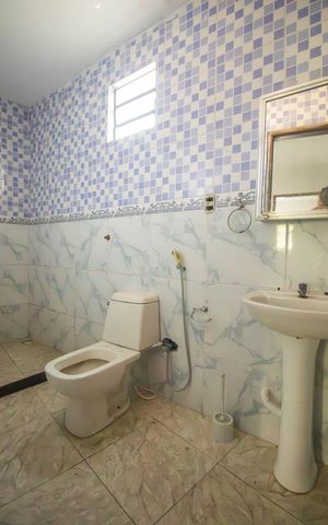 Casa para alugar com 120m², 3 quartos e 4 vagasBanheiro