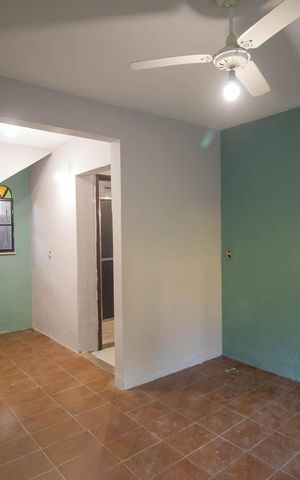 Casa para alugar com 120m², 3 quartos e 4 vagasSala