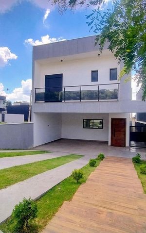 Casa de condomínio para alugar com 250m², 5 quartos e 4 vagas Casa de condomínio para alugar com 250m², 5 quartos e 4 vagasÁrea externa