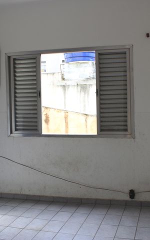 Casa à venda com 420m², 4 quartos e 4 vagasSuíte 2/ Quarto de empregado