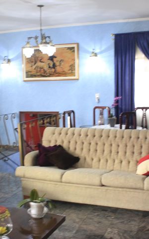 Casa à venda com 420m², 4 quartos e 4 vagasSala