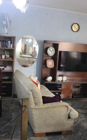 Casa à venda com 420m², 4 quartos e 4 vagasSala