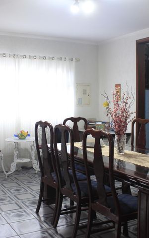 Casa à venda com 420m², 4 quartos e 4 vagasSala de jantar