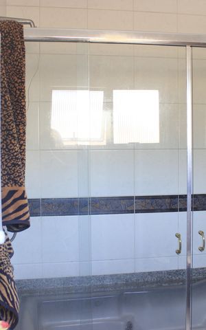 Casa à venda com 420m², 4 quartos e 4 vagasBanheiro da Suíte 1
