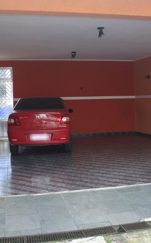 Casa à venda com 420m², 4 quartos e 4 vagasGaragem e jardim