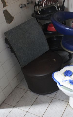 Casa à venda com 420m², 4 quartos e 4 vagasSuíte 2/ Quarto de empregado ( banheiro)