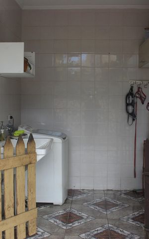 Casa à venda com 420m², 4 quartos e 4 vagasLavanderia
