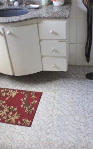Casa à venda com 420m², 4 quartos e 4 vagasBanheiro da Suíte 1