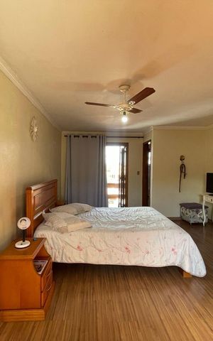 Casa à venda com 190m², 2 quartos e 3 vagas