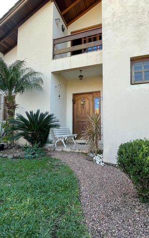 Casa à venda com 190m², 2 quartos e 3 vagas