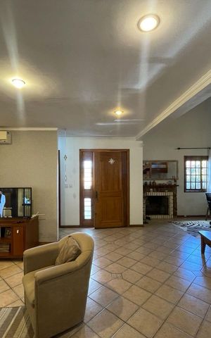 Casa à venda com 190m², 2 quartos e 3 vagas
