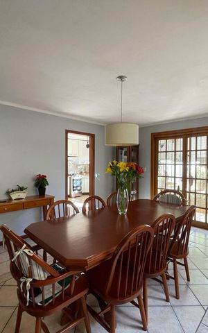 Casa à venda com 190m², 2 quartos e 3 vagas