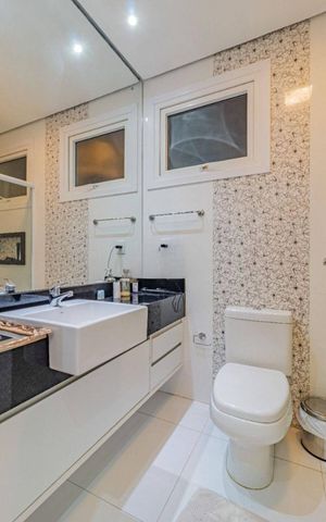 Casa de condomínio para alugar com 290m², 3 quartos e 4 vagas Casa de condomínio para alugar com 290m², 3 quartos e 4 vagasBanheiro 1