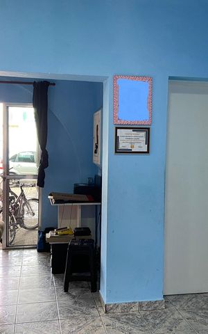 Casa à venda com 300m², 3 quartos e 4 vagas Casa à venda com 300m², 3 quartos e 4 vagasSala